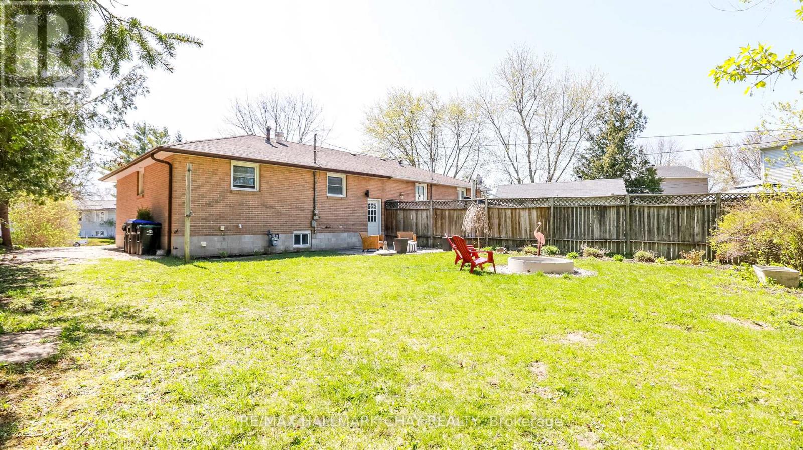 255 Calford Street, Essa, Ontario  L0M 1B0 - Photo 37 - N12406888