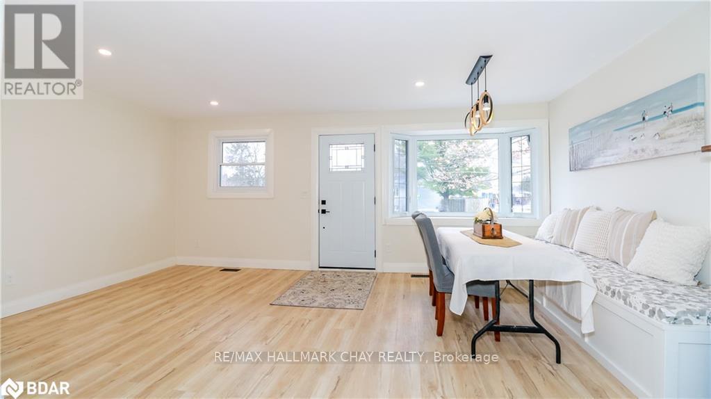 255 Calford Street, Essa, Ontario  L0M 1B0 - Photo 7 - N12406888