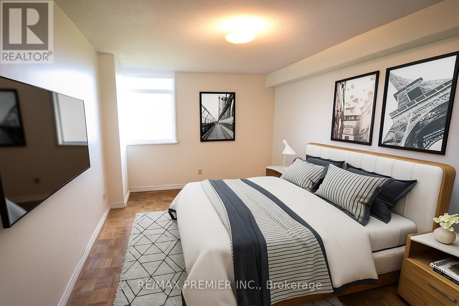 1002 - 7811 Yonge Street, Markham, Ontario  L3T 4S3 - Photo 11 - N12407005