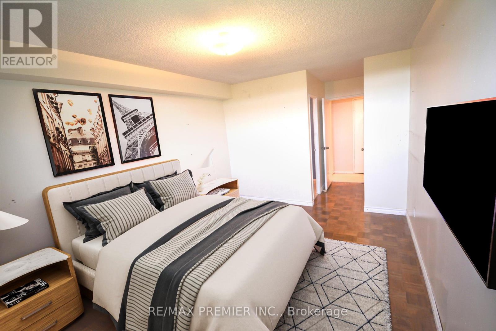 1002 - 7811 Yonge Street, Markham, Ontario  L3T 4S3 - Photo 12 - N12407005