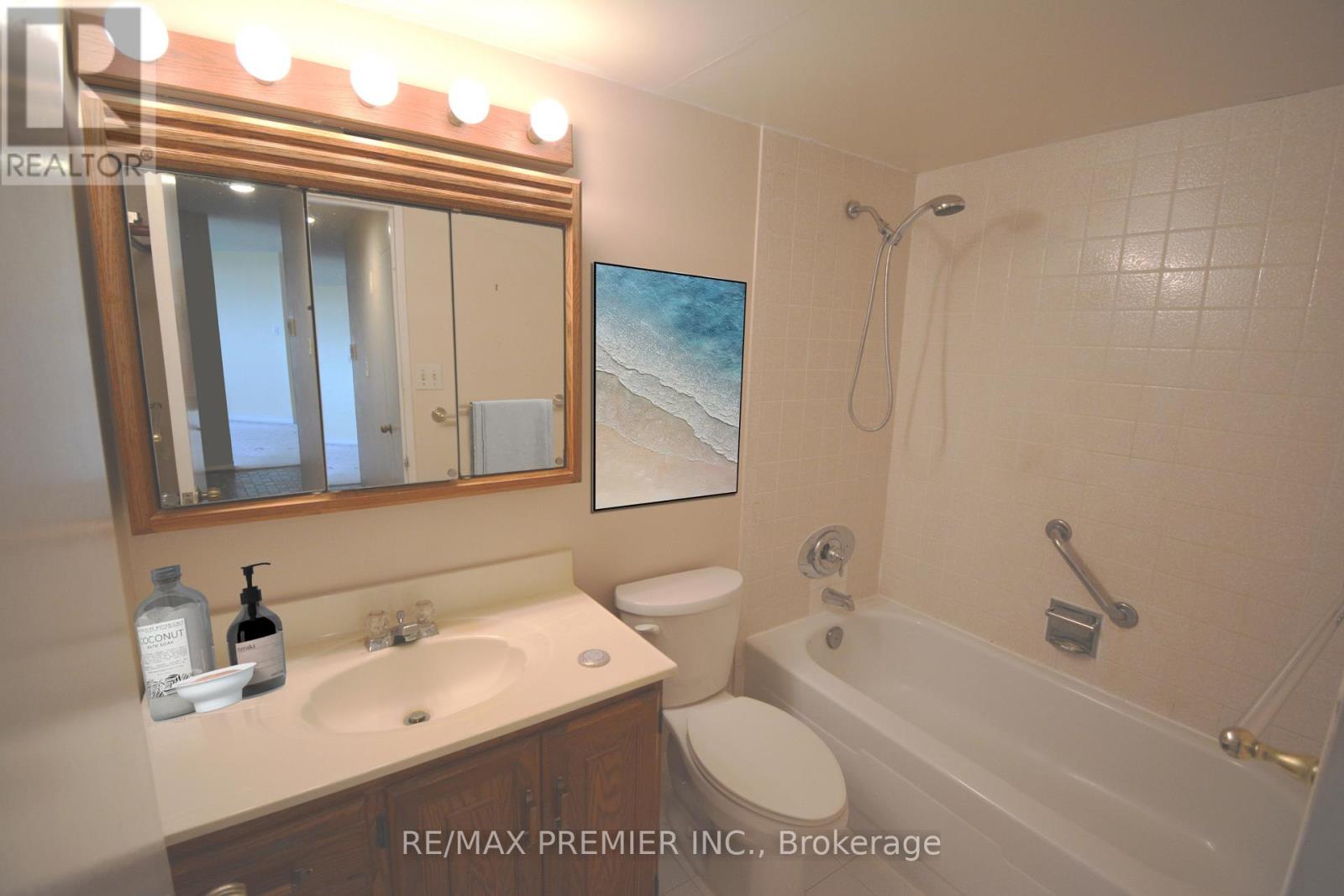 1002 - 7811 Yonge Street, Markham, Ontario  L3T 4S3 - Photo 15 - N12407005