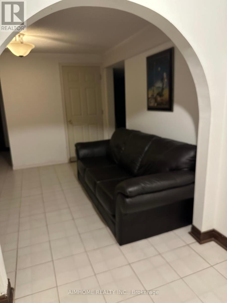 45 Granite Street, Vaughan, Ontario  L4L 5J7 - Photo 5 - N12348371