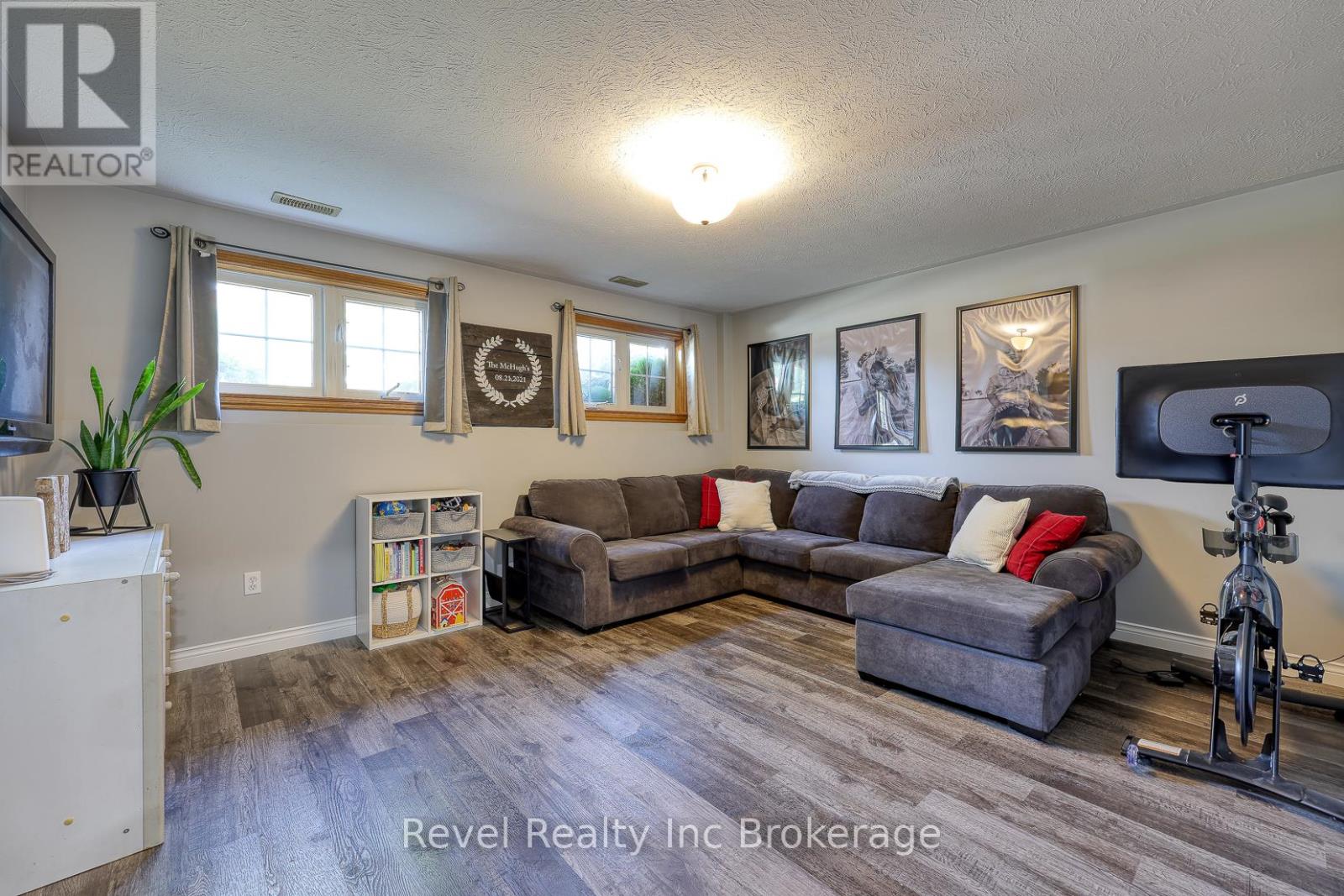122 Hemlock Road, Ingersoll, Ontario  N5C 3Z6 - Photo 15 - X12407058