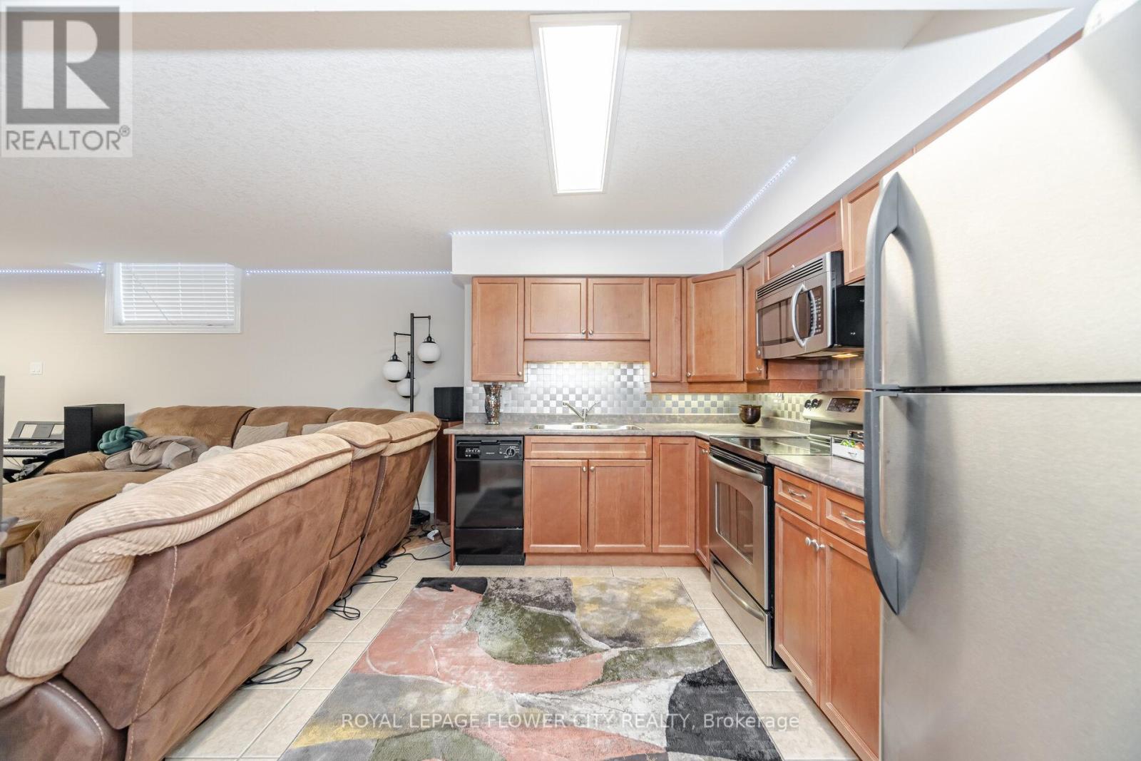 908 Gabor Street, London South, Ontario  N6K 4V6 - Photo 36 - X12406311