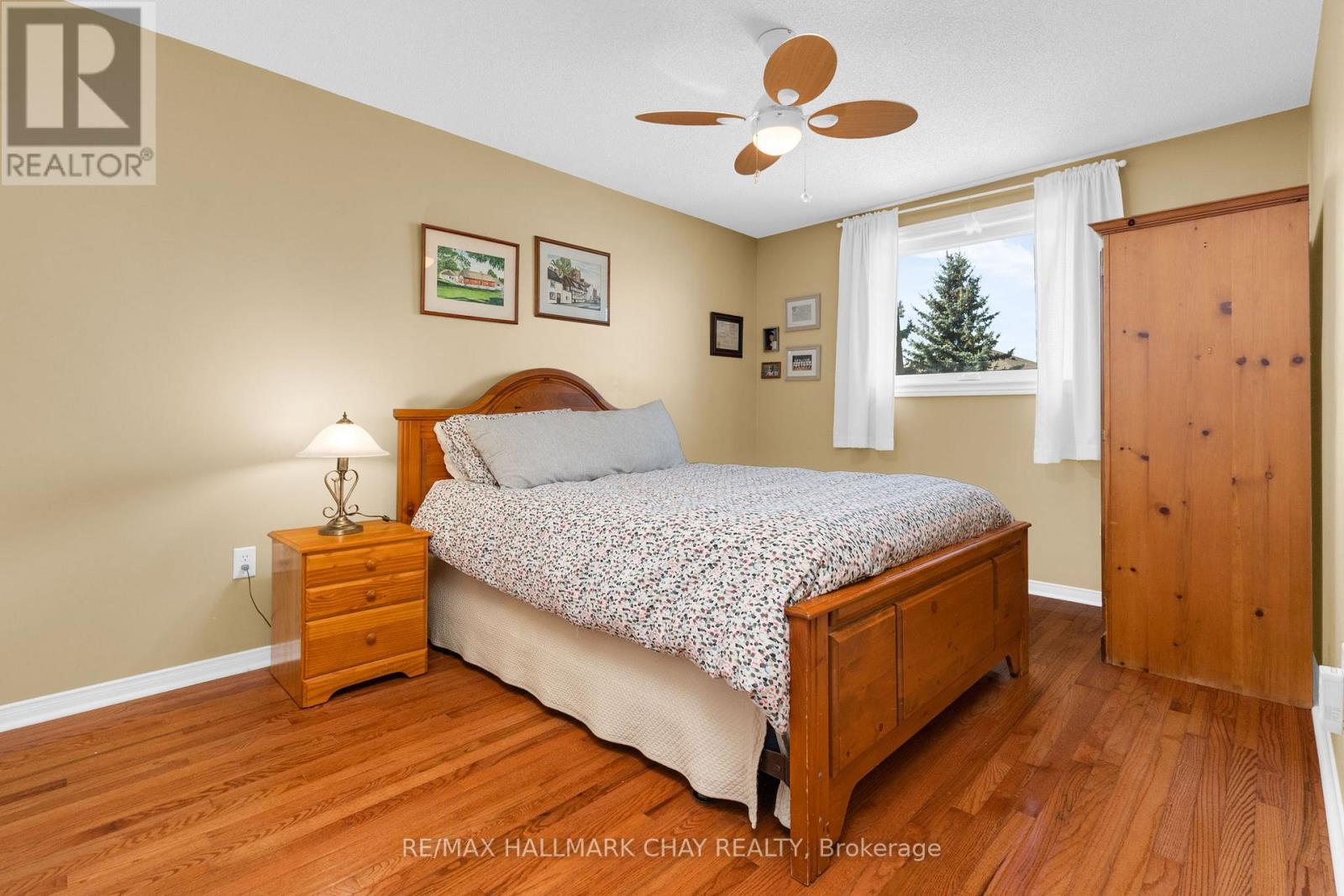166 Country Lane, Barrie, Ontario  L4N 0T9 - Photo 12 - S12406927