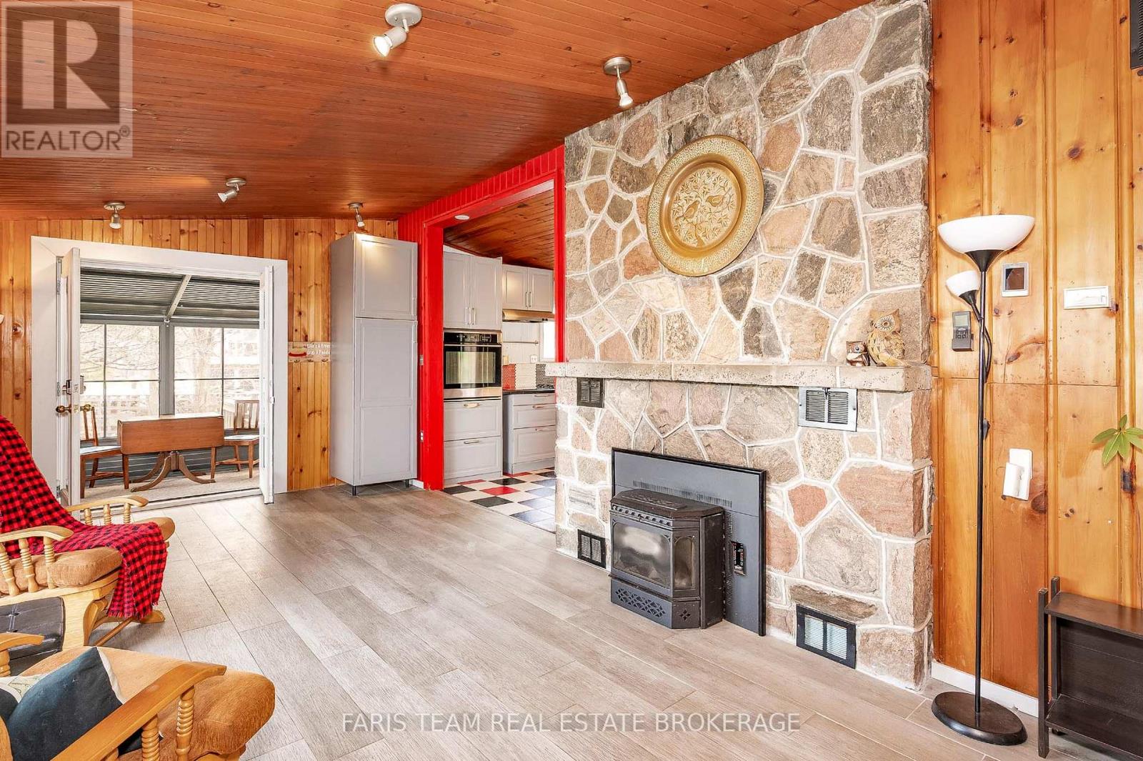 4 Schooner Lane, Tay, Ontario  L0K 2C0 - Photo 7 - S12407000