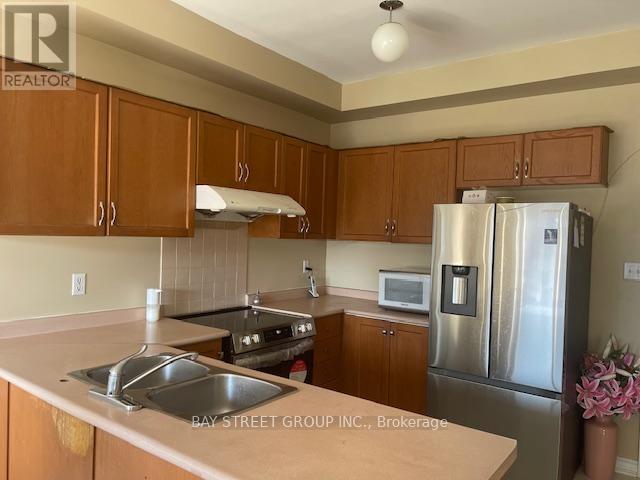 69 Ian Baron Avenue, Markham, Ontario  L3R 5R1 - Photo 15 - N12385415