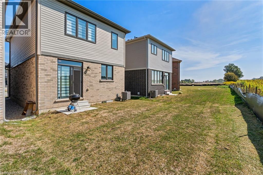 15 Monteith Drive, Brantford, Ontario  N3T 0W6 - Photo 33 - 40768163
