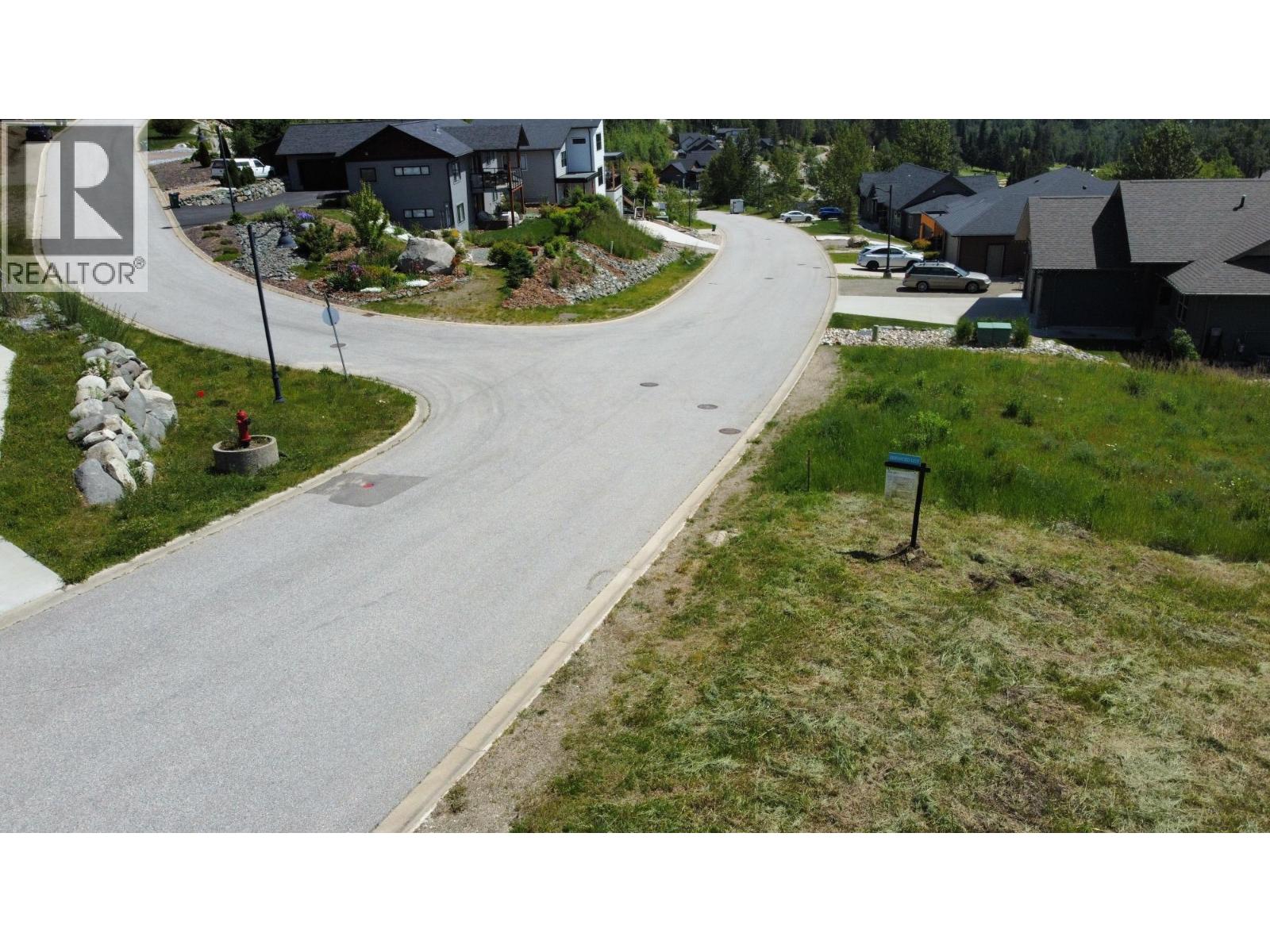 917 Redstone Drive, Rossland, British Columbia  V0G 1Y0 - Photo 8 - 10333071