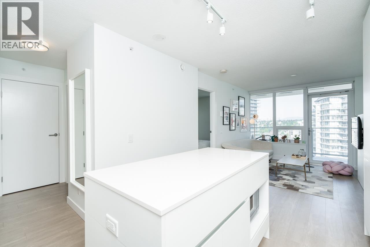 2810 908 Quayside Drive, New Westminster, British Columbia  V3M 0L4 - Photo 10 - R3048332