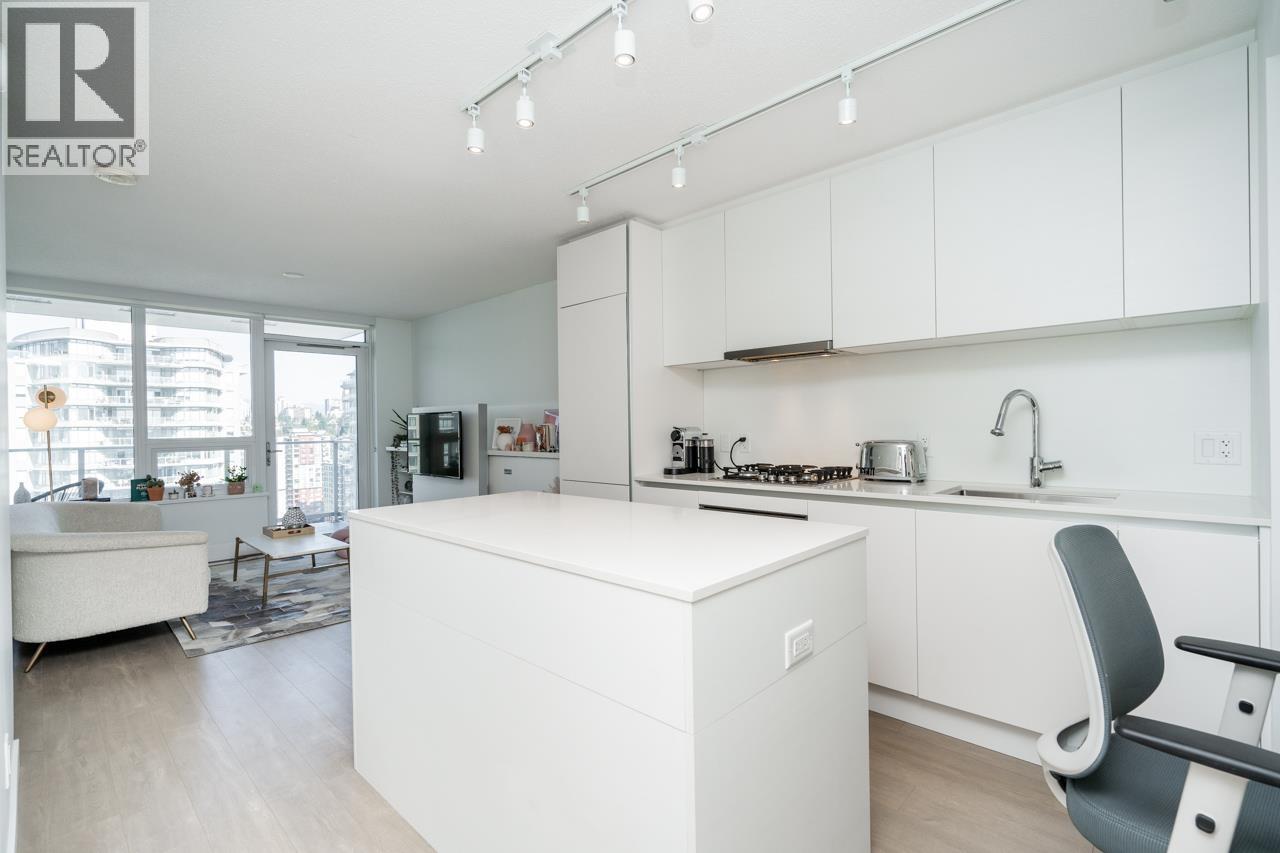 2810 908 Quayside Drive, New Westminster, British Columbia  V3M 0L4 - Photo 4 - R3048332