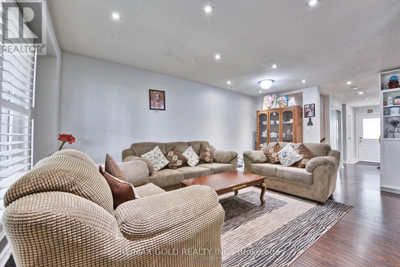 64 - 399 Vodden Street E, Brampton (Madoc), Ontario  L6V 3V1 - Photo 15 - W12406867