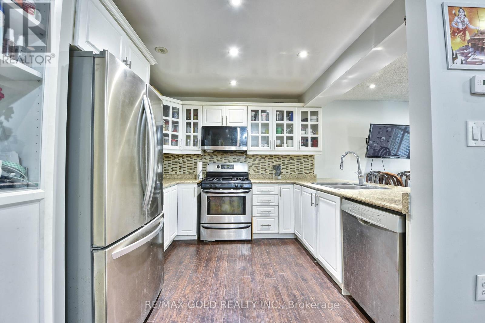64 - 399 Vodden Street E, Brampton (Madoc), Ontario  L6V 3V1 - Photo 9 - W12406867