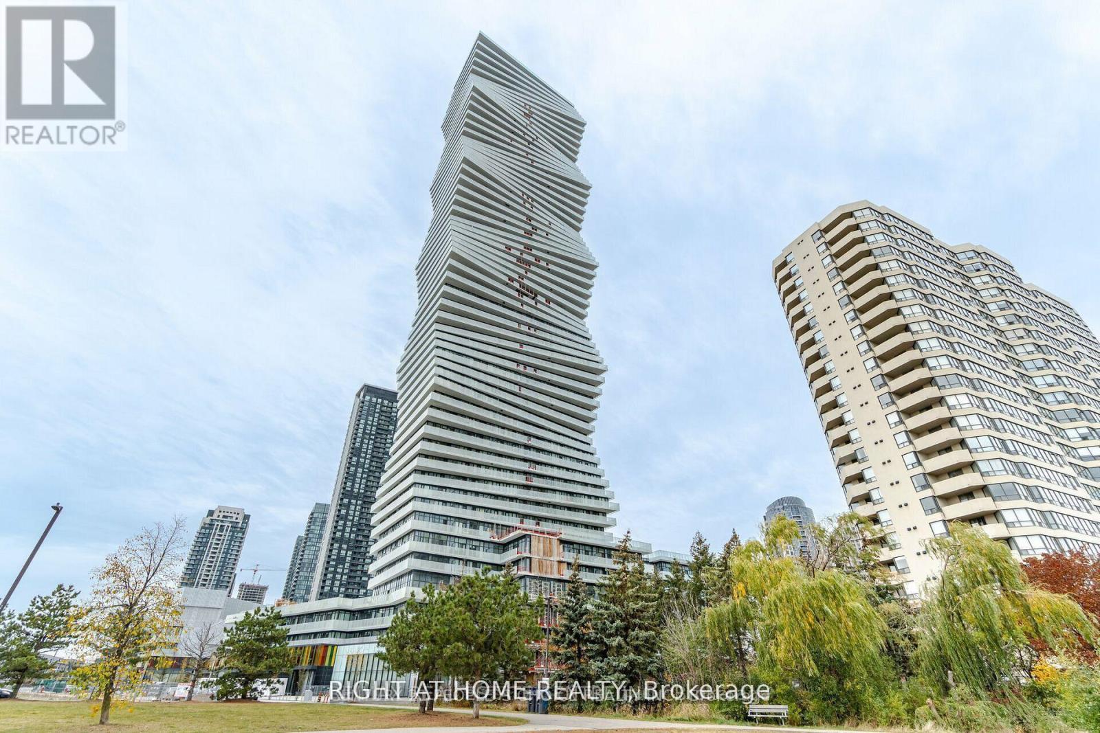 1203 - 3883 Quartz Road, Mississauga (City Centre), Ontario  L5B 0M4 - Photo 2 - W12406885