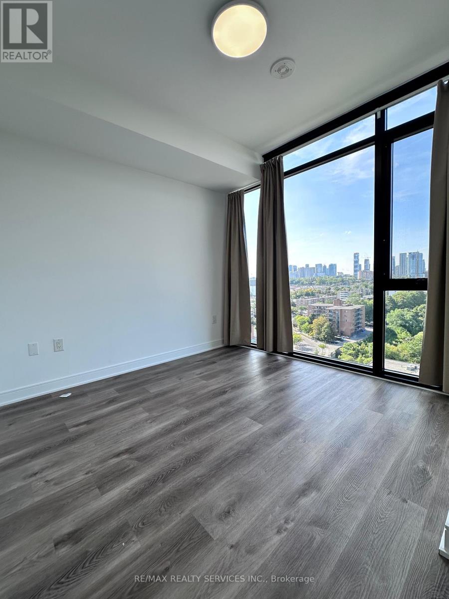 1303 - 86 Dundas Street E, Mississauga, Ontario  L5A 1W4 - Photo 11 - W12406929