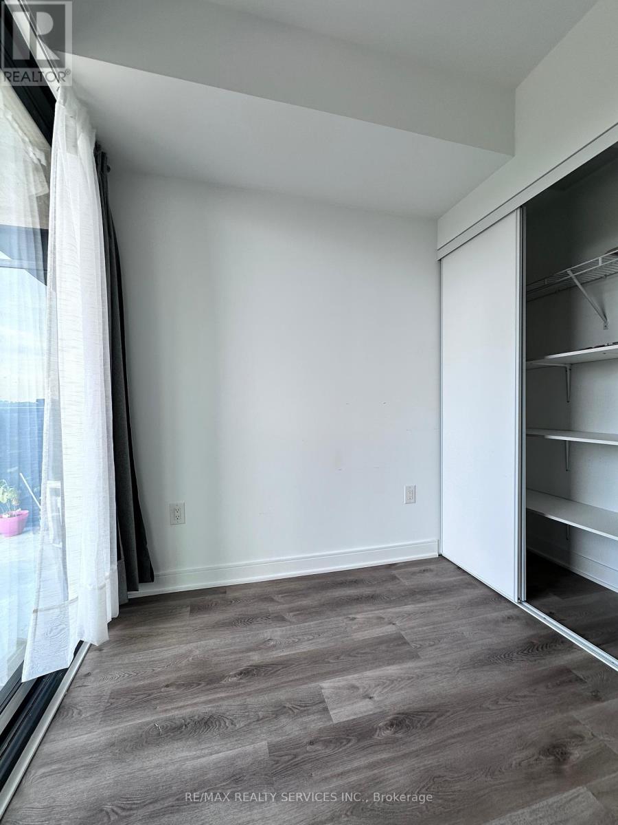 1303 - 86 Dundas Street E, Mississauga, Ontario  L5A 1W4 - Photo 17 - W12406929