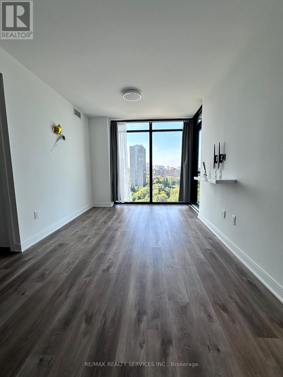 1303 - 86 Dundas Street E, Mississauga, Ontario  L5A 1W4 - Photo 8 - W12406929