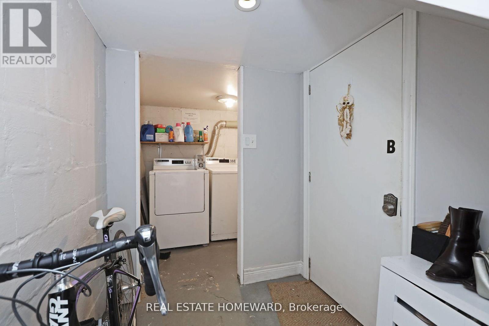156 Royal York Road, Toronto, Ontario  M8V 2V3 - Photo 18 - W12406957
