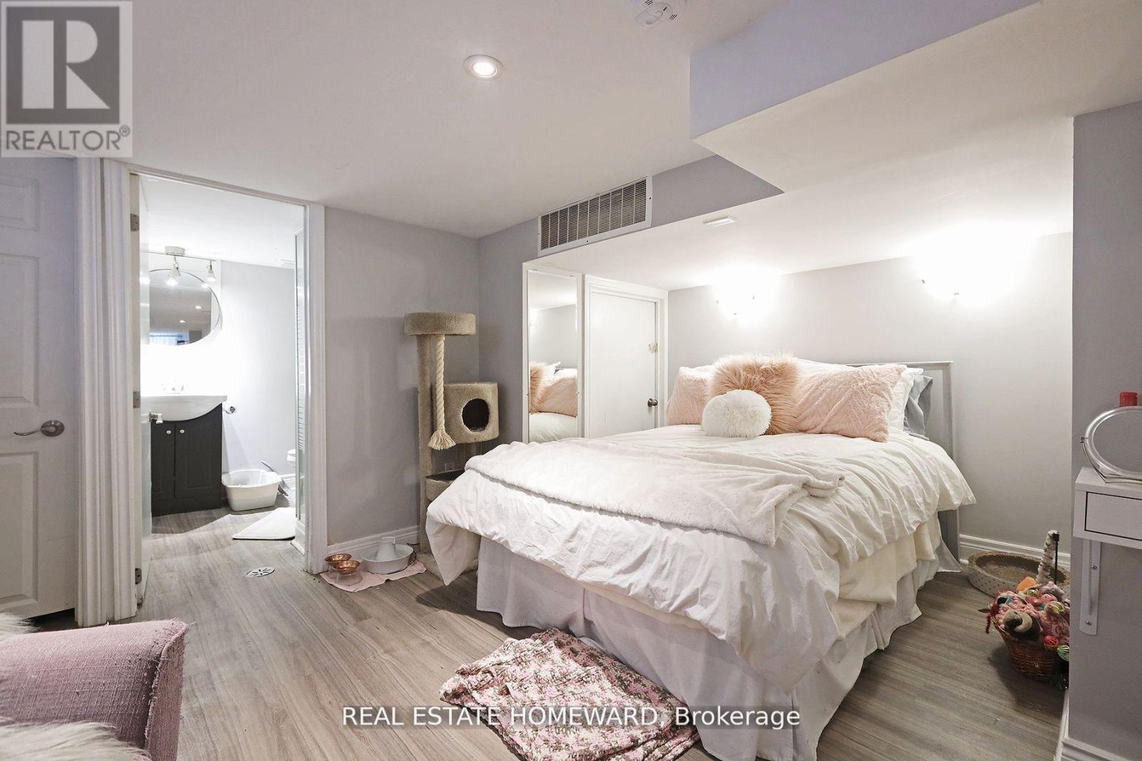 156 Royal York Road, Toronto, Ontario  M8V 2V3 - Photo 21 - W12406957