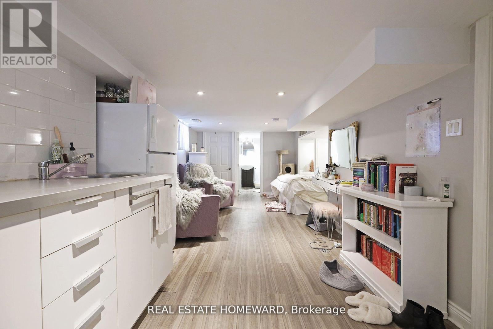 156 Royal York Road, Toronto, Ontario  M8V 2V3 - Photo 23 - W12406957