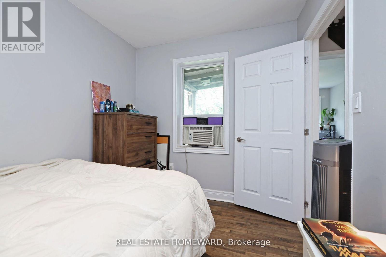 156 Royal York Road, Toronto, Ontario  M8V 2V3 - Photo 8 - W12406957