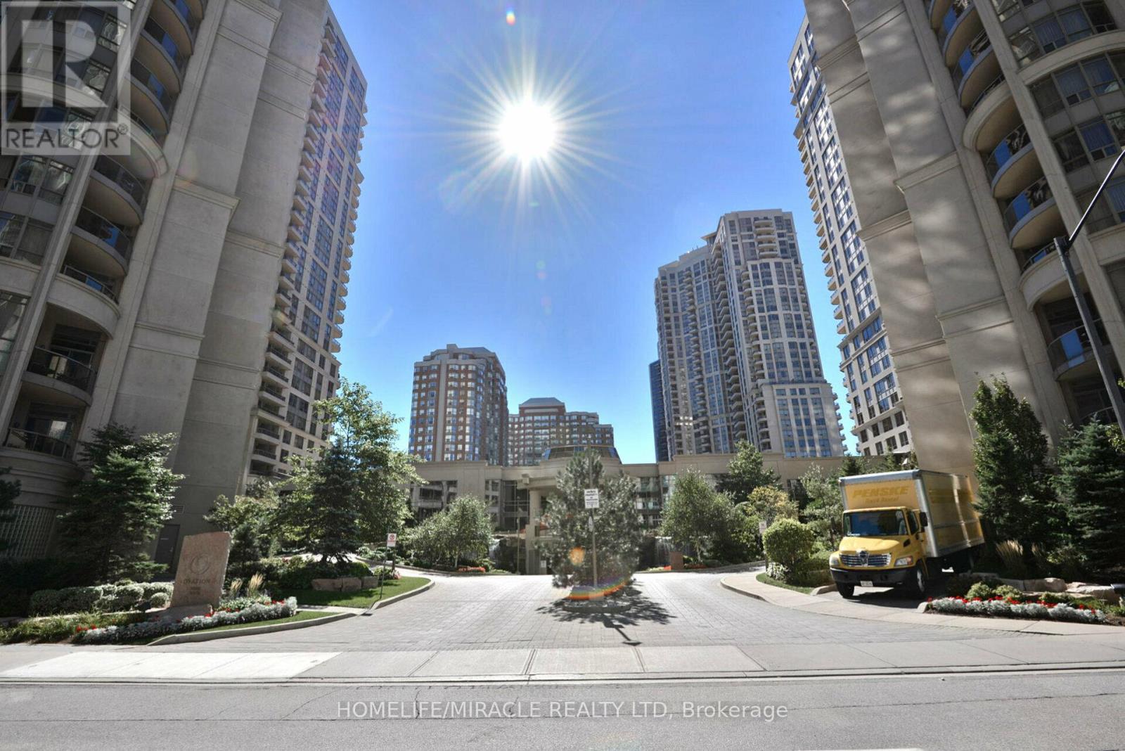807 - 3880 DUKE OF YORK BOULEVARD, Mississauga, Ontario