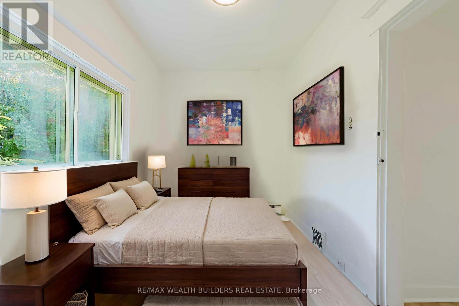4 Greenlaw Avenue, Toronto, Ontario  M6H 3V5 - Photo 7 - W12407018