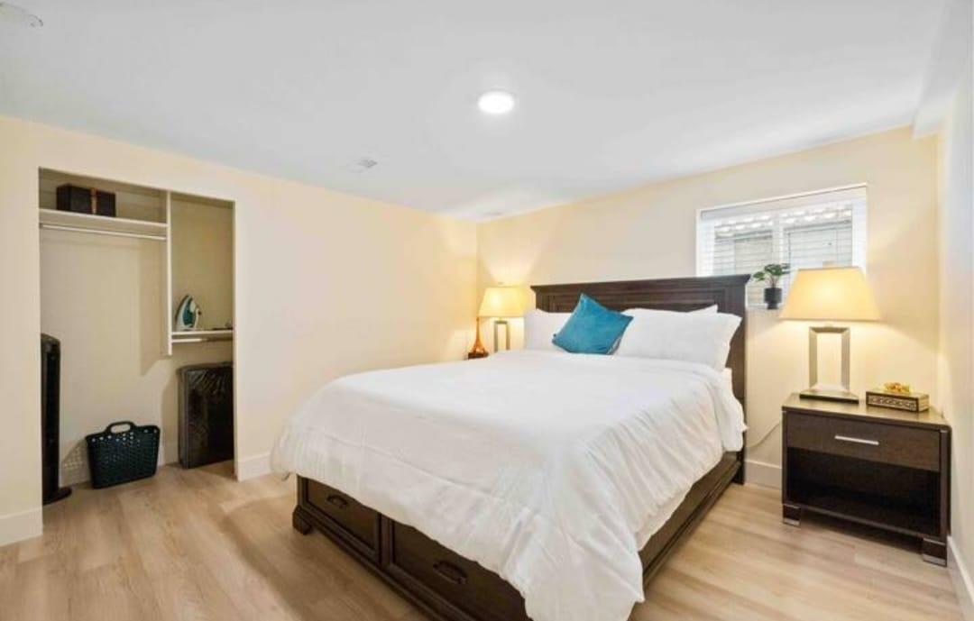 Lorem Ipsum Dolor Sit Am, White Rock, British Columbia  V4A  - Photo 1 - DEMO28870035