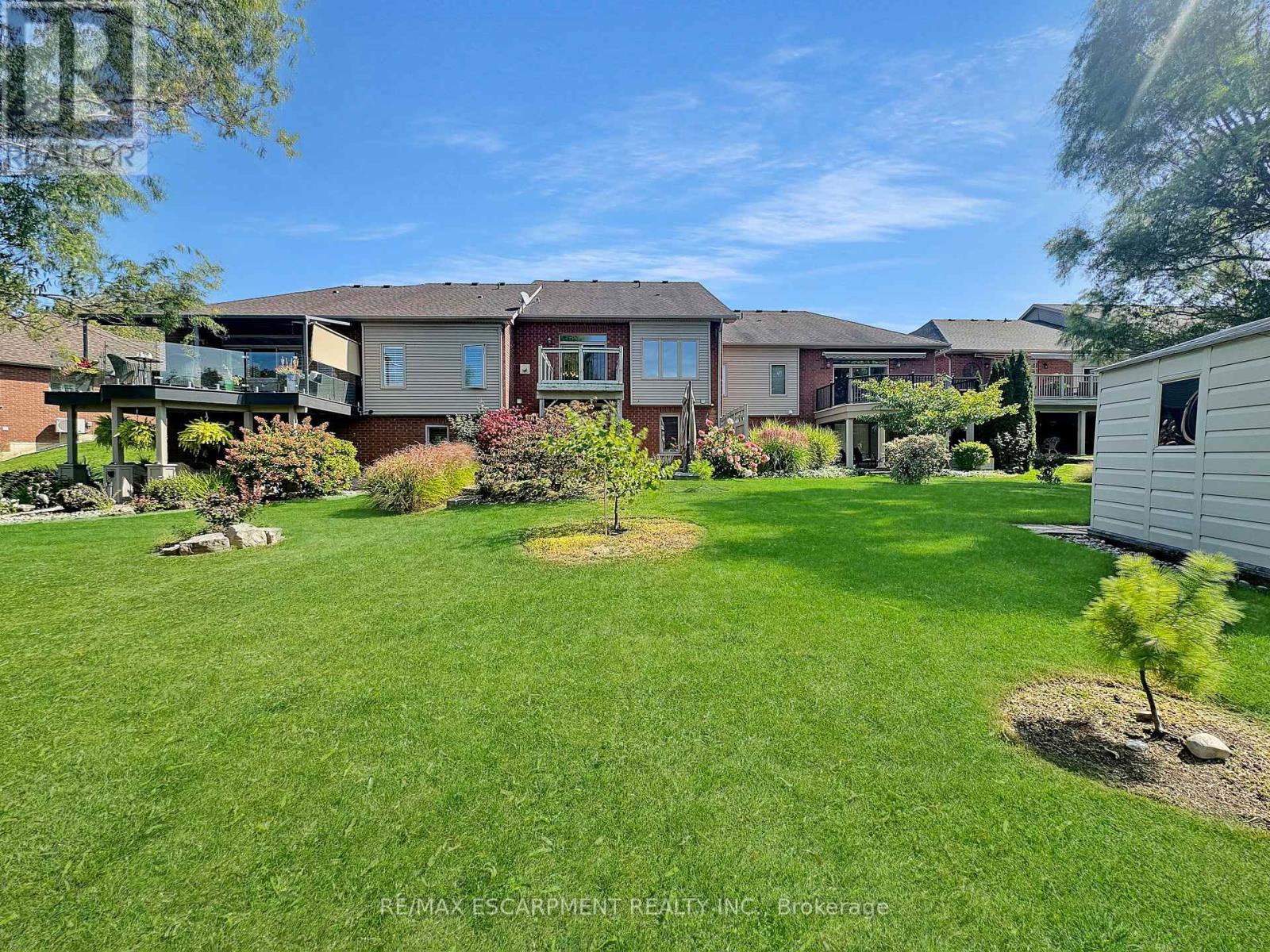15 Iron Bridge Court, Haldimand, Ontario  N3W 0A4 - Photo 32 - X12406875