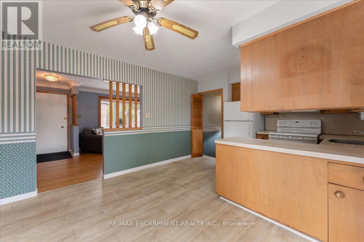 507 Upper Paradise Road, Hamilton, Ontario  L9C 5E2 - Photo 11 - X12406959