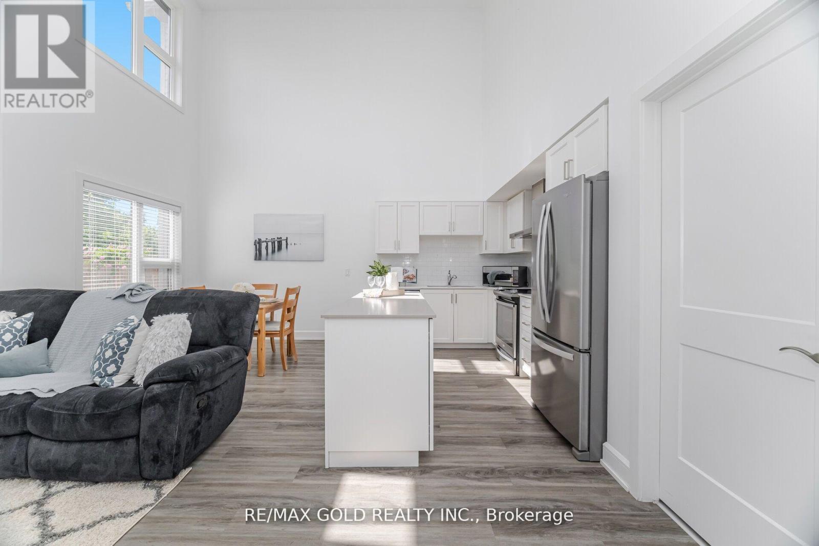 1 - 110 Fergus Avenue, Kitchener, Ontario  N2K 0K9 - Photo 11 - X12407012