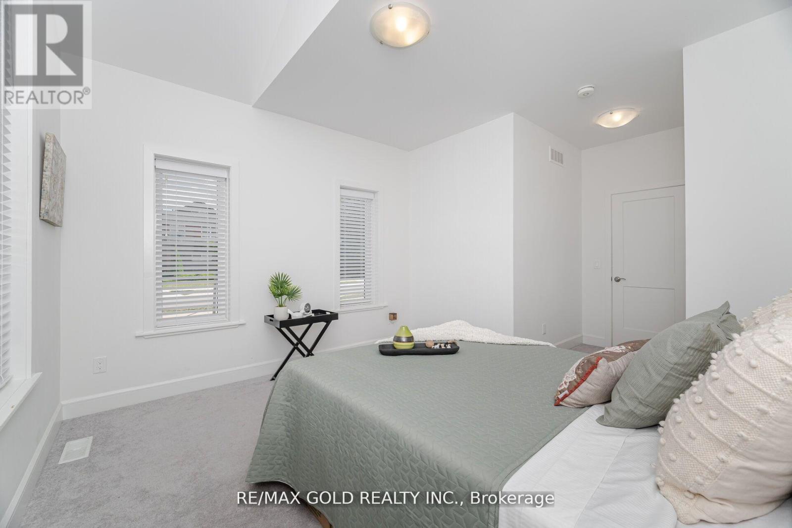 1 - 110 Fergus Avenue, Kitchener, Ontario  N2K 0K9 - Photo 24 - X12407012