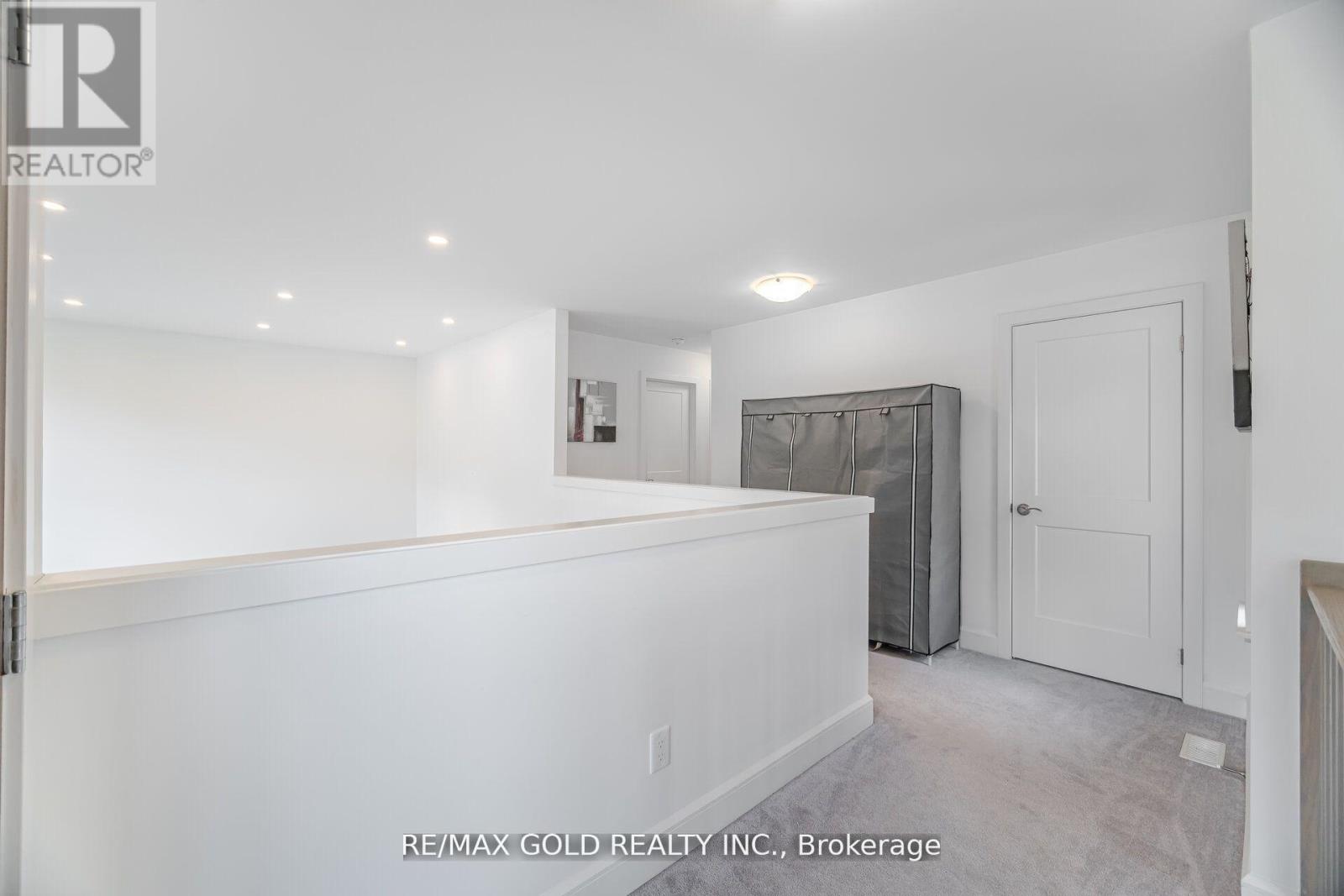 1 - 110 Fergus Avenue, Kitchener, Ontario  N2K 0K9 - Photo 29 - X12407012