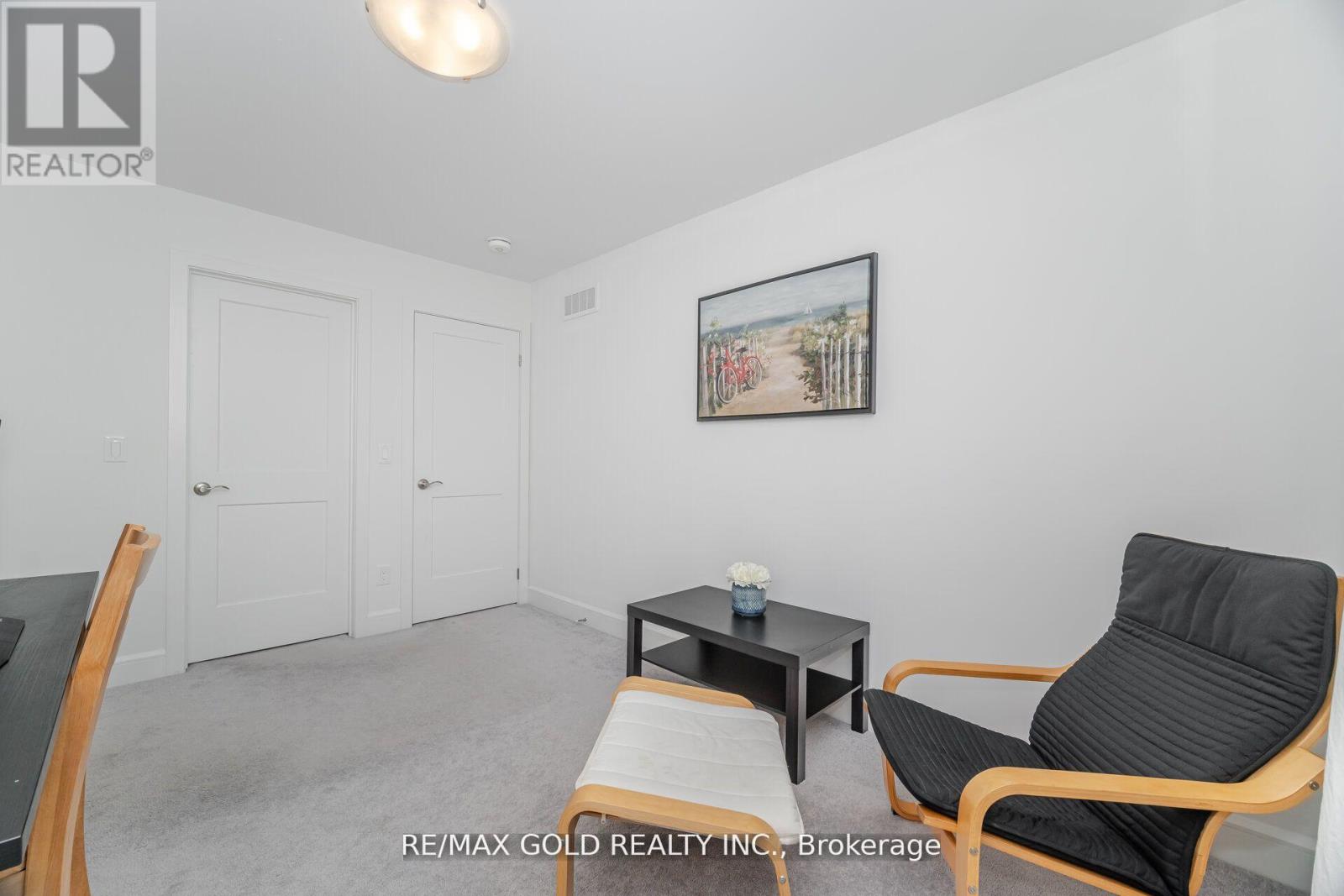 1 - 110 Fergus Avenue, Kitchener, Ontario  N2K 0K9 - Photo 37 - X12407012