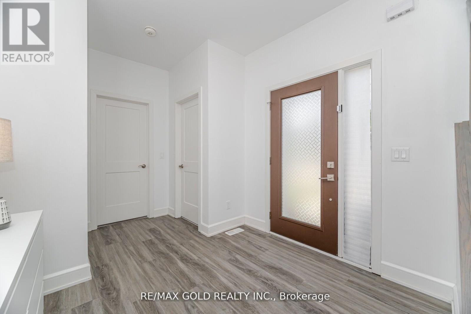 1 - 110 Fergus Avenue, Kitchener, Ontario  N2K 0K9 - Photo 5 - X12407012