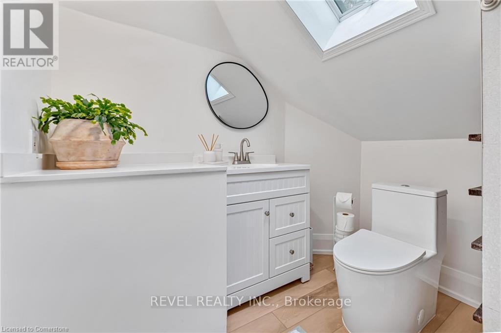 37 Burris Street, Hamilton, Ontario  L8M 2J1 - Photo 26 - X12407023