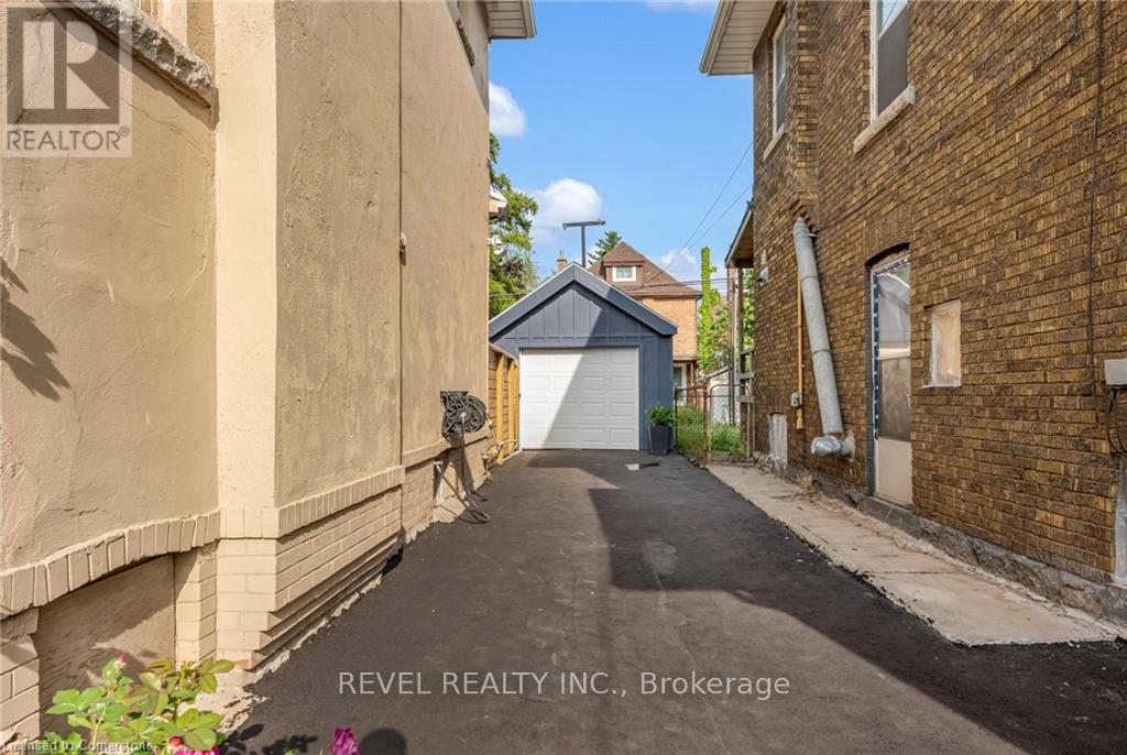 37 Burris Street, Hamilton, Ontario  L8M 2J1 - Photo 41 - X12407023