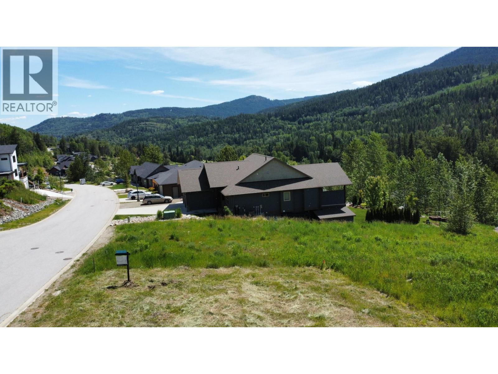 919 Redstone Drive, Rossland, British Columbia  V0G 1Y0 - Photo 4 - 2477690