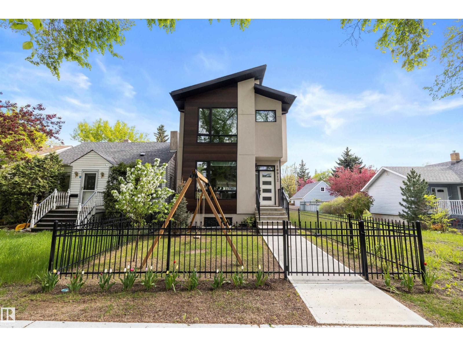 10917 79 Av Nw, Edmonton, Alberta  T6G 0P1 - Photo 3 - E4457987