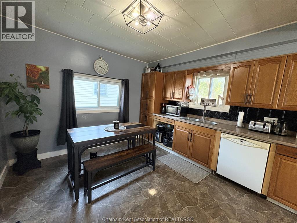 311 Gillard Street, Wallaceburg, Ontario  N8A 1N5 - Photo 10 - 25023500