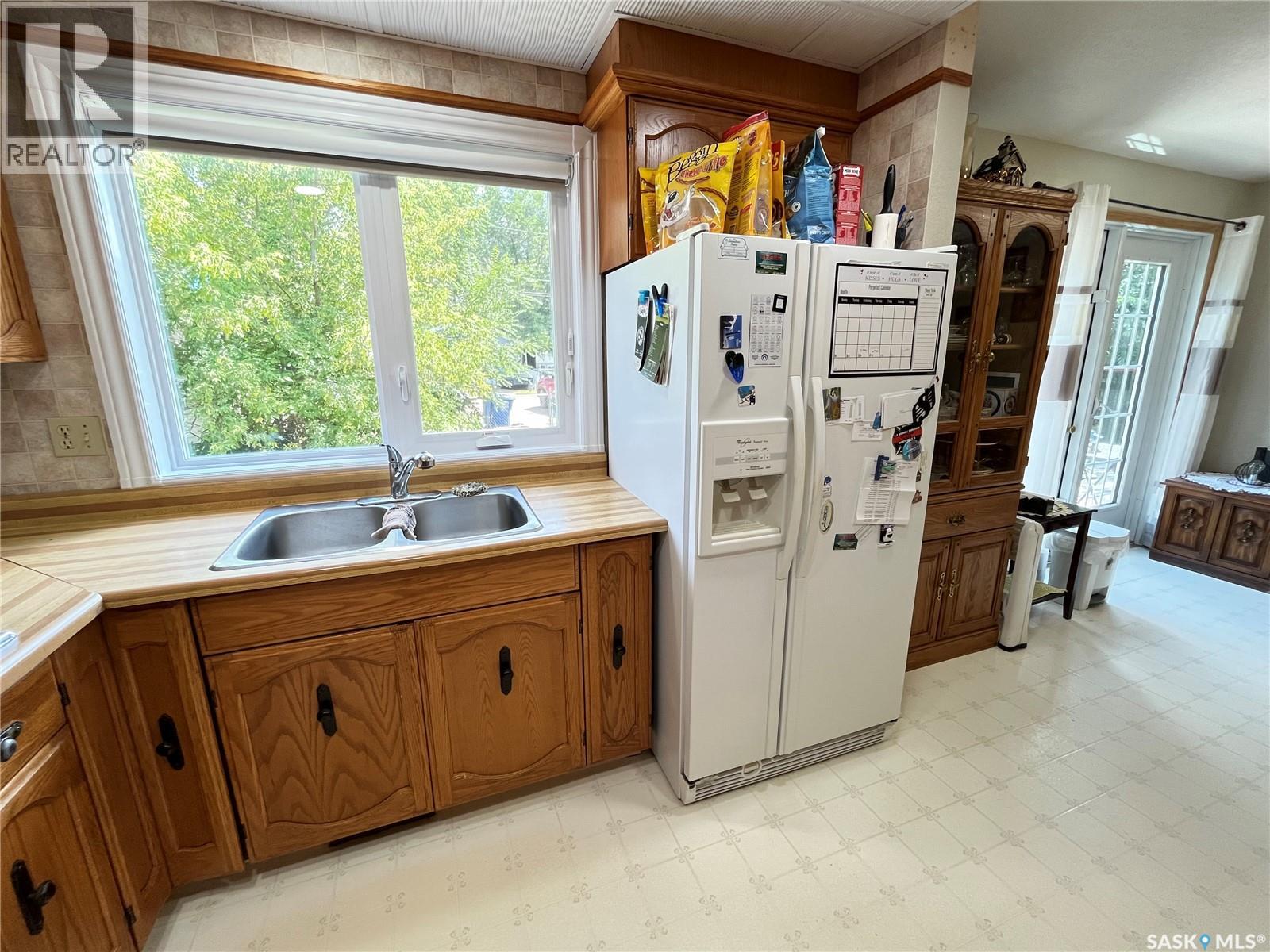 202 Hood Street, Maple Creek, Saskatchewan  S0N 1N0 - Photo 15 - SK018505