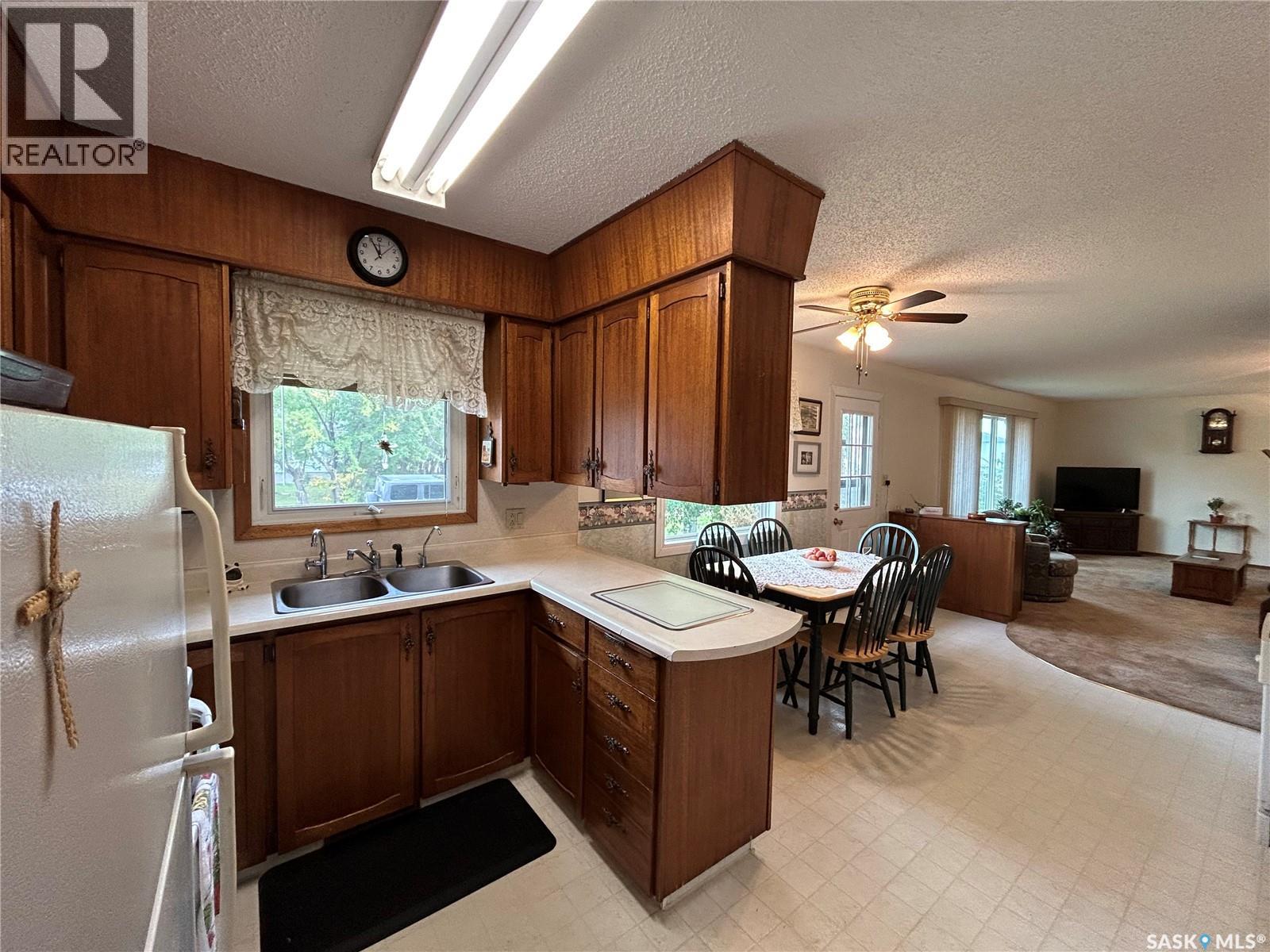 101 Phillips Street, Muenster, Saskatchewan  S0K 2Y0 - Photo 14 - SK018427