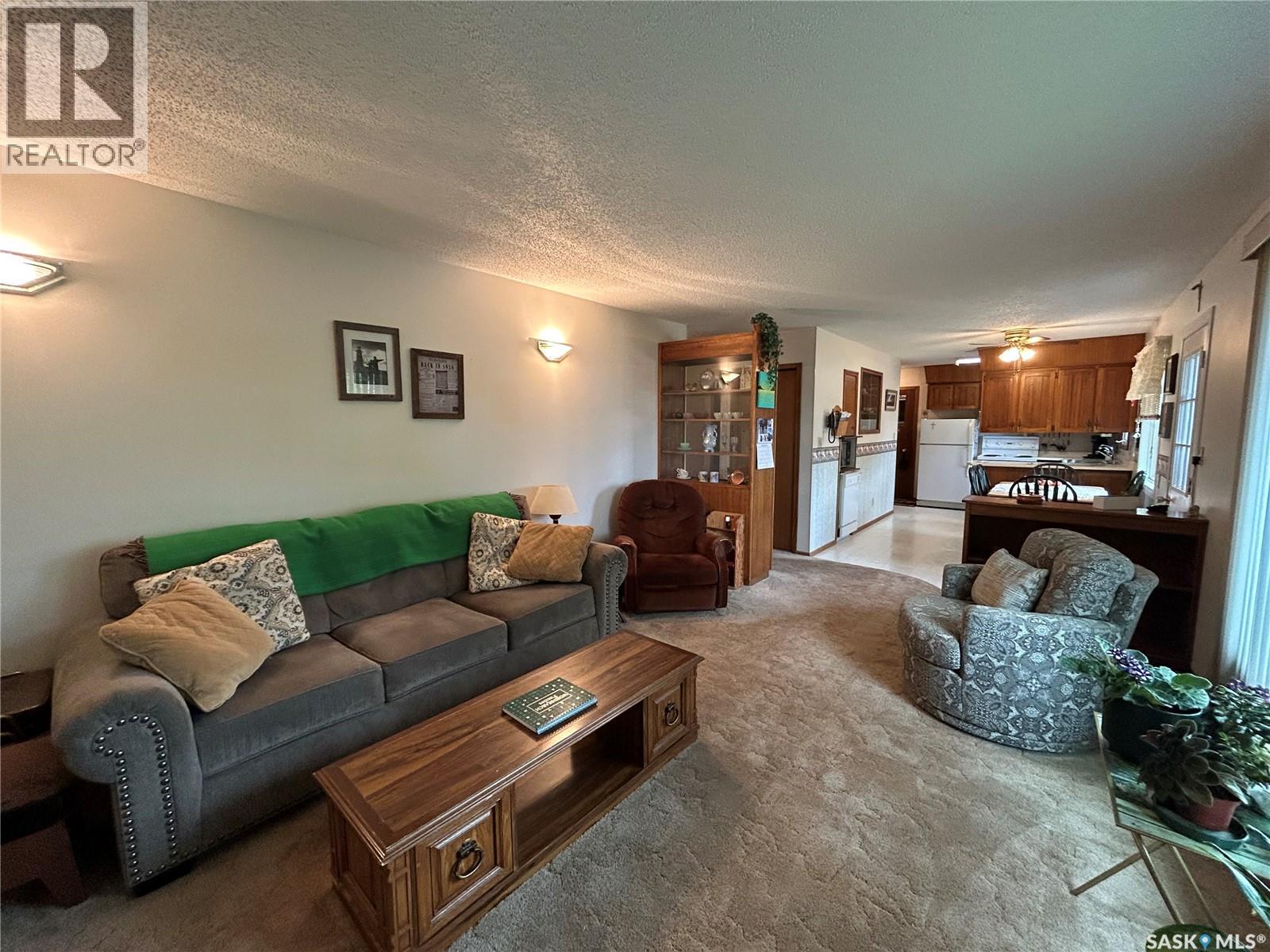 101 Phillips Street, Muenster, Saskatchewan  S0K 2Y0 - Photo 6 - SK018427