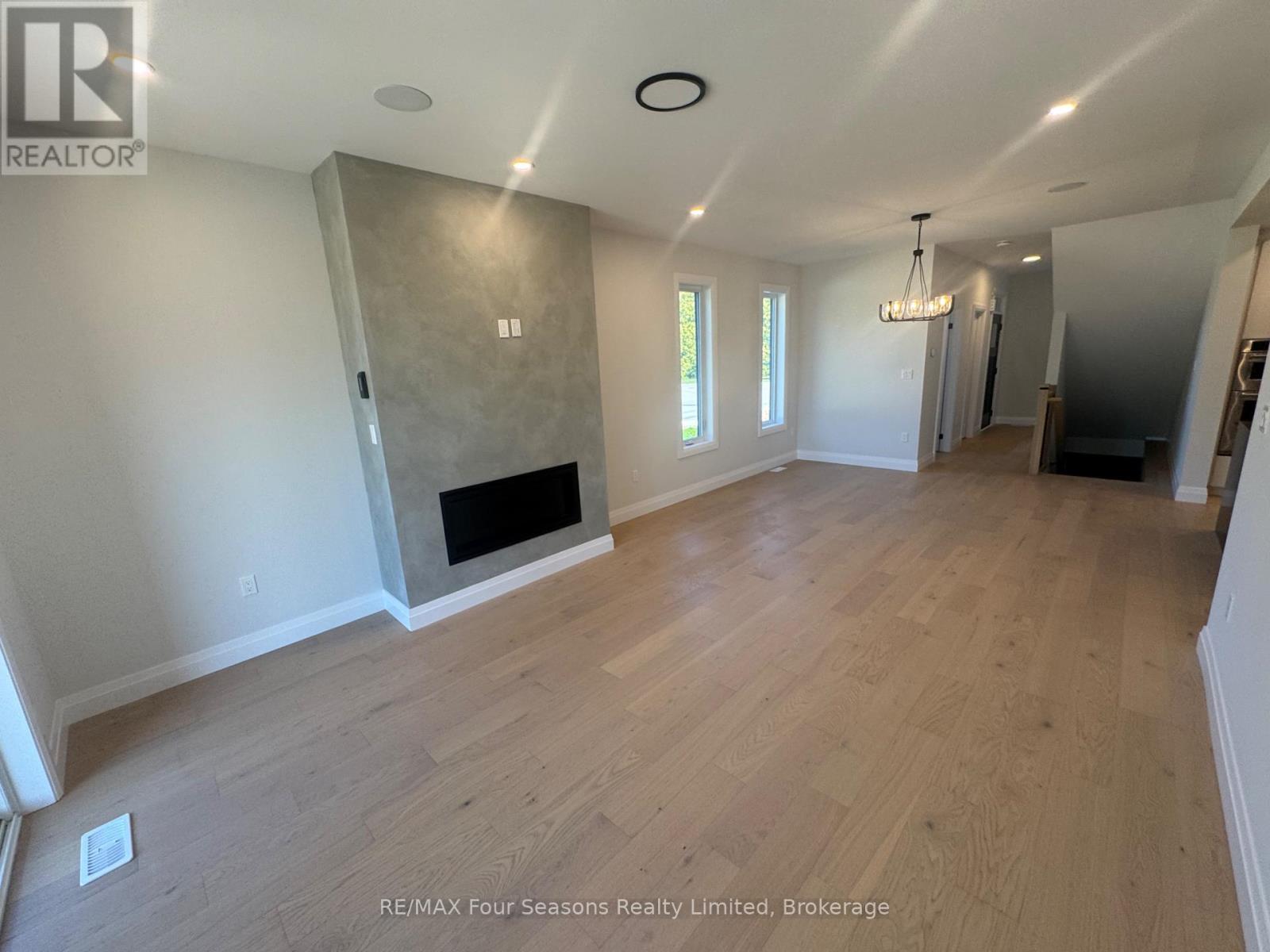 3 Boynton Court, Blue Mountains, Ontario  N0H 2P0 - Photo 22 - X12088457