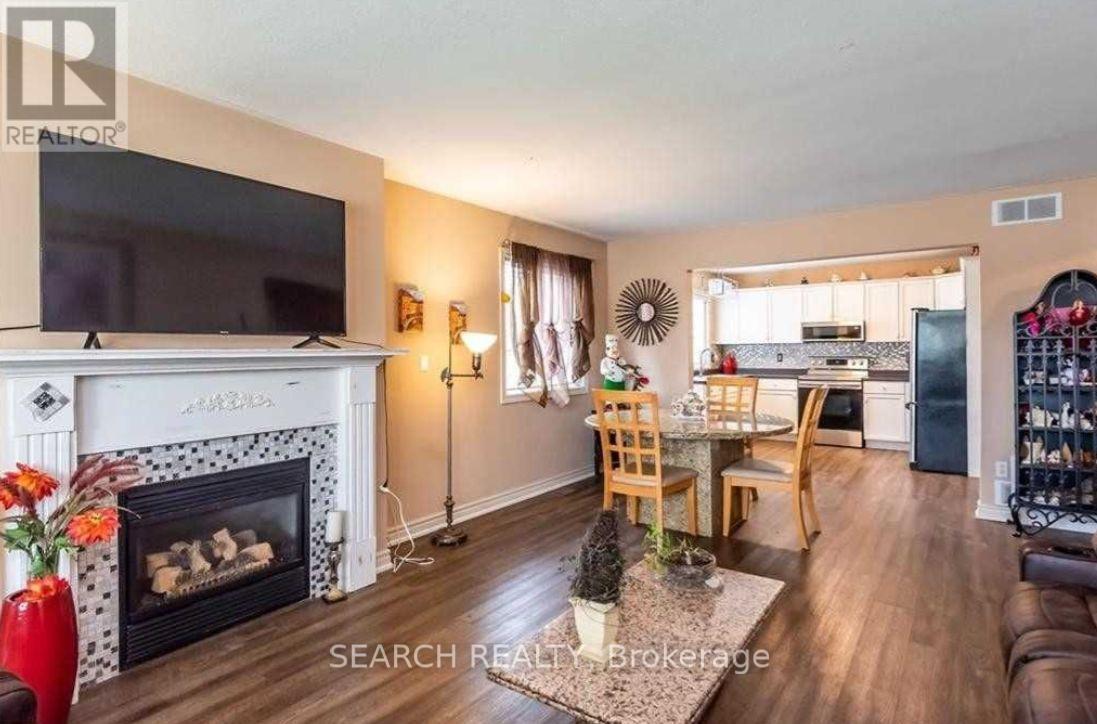 1211 Tamarac Street, Haldimand, Ontario  N1A 3G6 - Photo 3 - X12405140