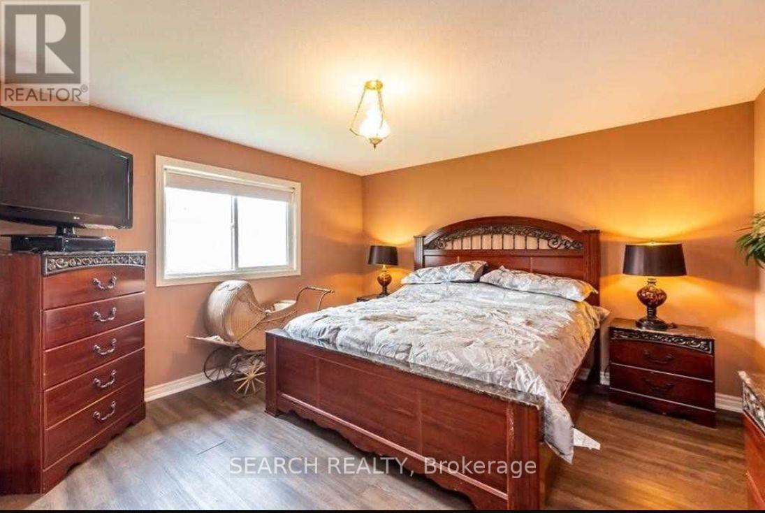 1211 Tamarac Street, Haldimand, Ontario  N1A 3G6 - Photo 5 - X12405140