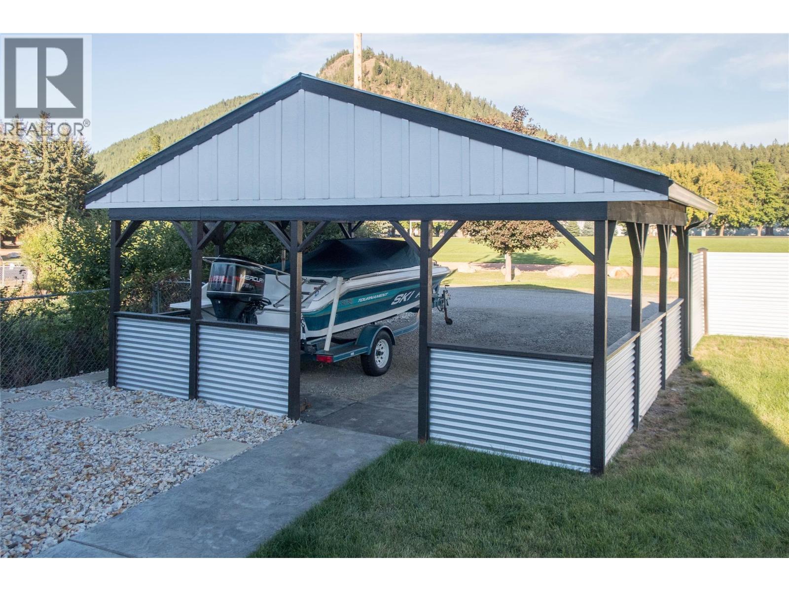 2253 Shuswap Avenue, Lumby, British Columbia  V0E 2G0 - Photo 44 - 10362869
