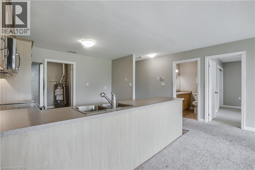 5 Archdeacon Clark Trail, Hamilton, Ontario  L9B 2M2 - Photo 9 - 40770403