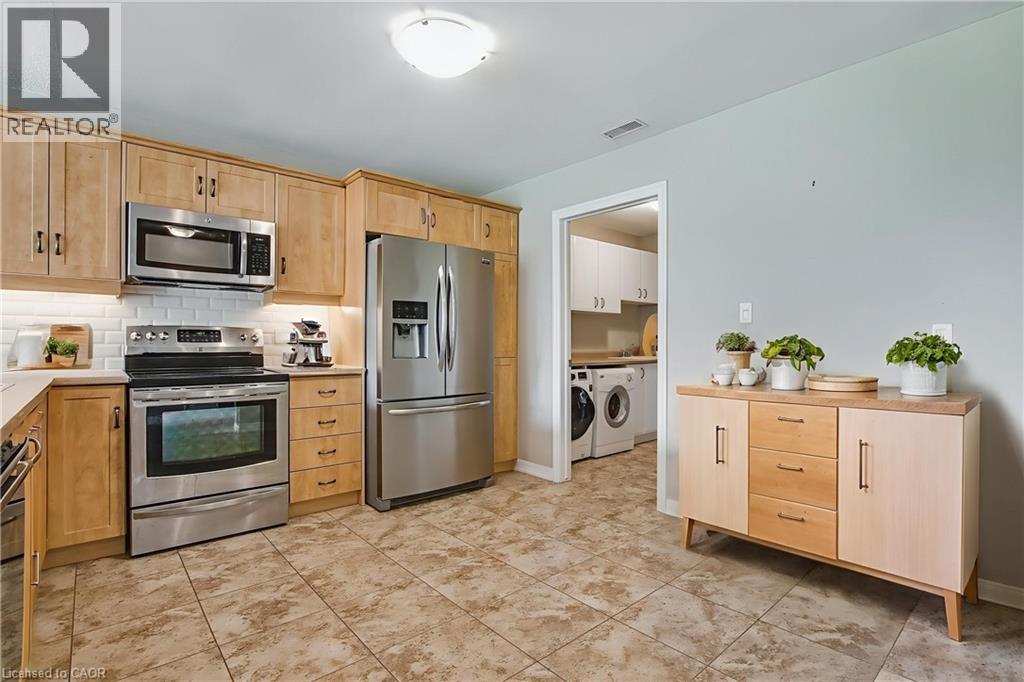 5 Archdeacon Clark Trail, Hamilton, Ontario  L9B 2M2 - Photo 5 - 40770403