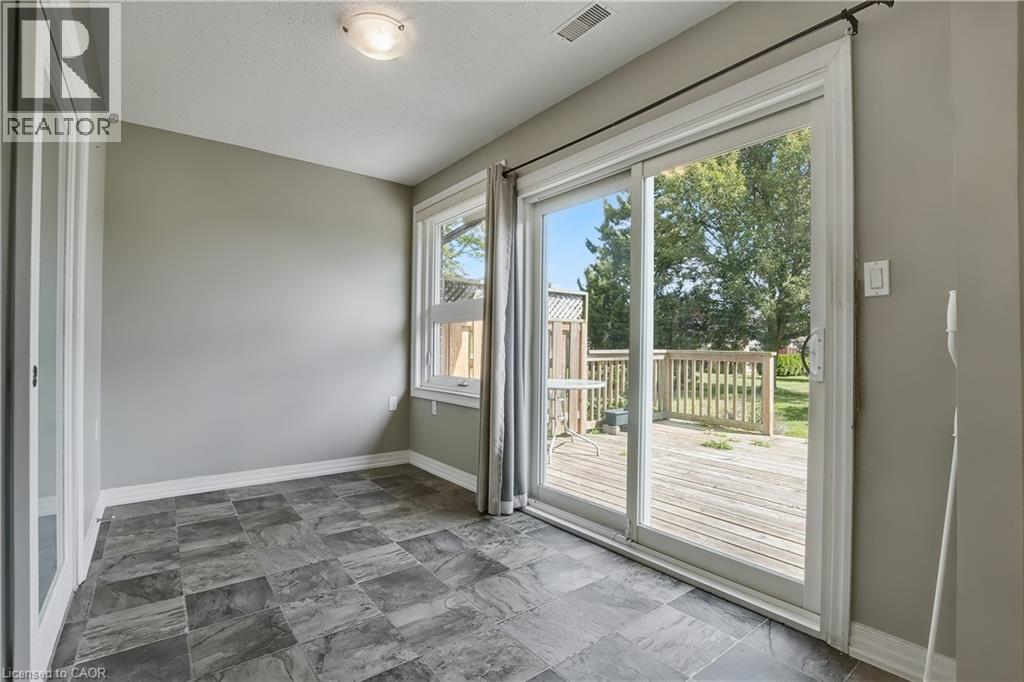 5 Archdeacon Clark Trail, Hamilton, Ontario  L9B 2M2 - Photo 26 - 40770403